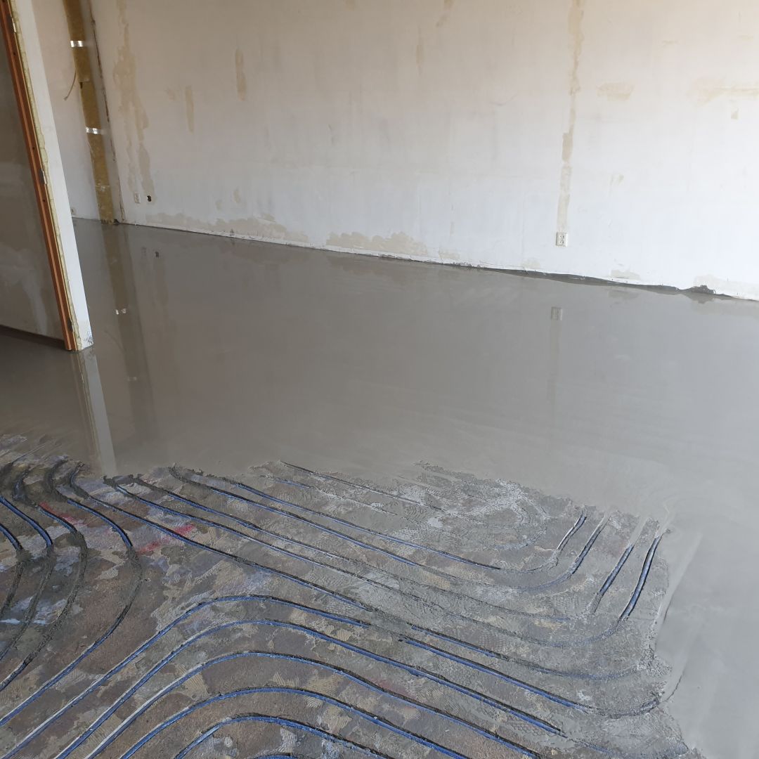 Vloerverwarming gefreesd met PVC vloer in Zoetermeer Homefloorstore.nl